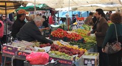 Δωρεάν κουπόνια για τις λαϊκές αγορές σε πολύτεκνες οικογένειες