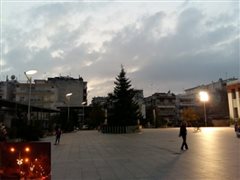 Καλαμαριά: Πρόσθετος χριστουγεννιάτικος φωτοστολισμός - Διαφορετική φέτος η πλατεία Δημαρχείου