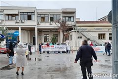 Θεσσαλονίκη: Διαμαρτυρία γιατρών και νοσηλευτών “Δεν ξέρουμε πόσο θα αντέξει το προσωπικό”