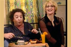 9/10 ρεκόρ: Σου δίνουμε 10 πρωταγωνιστές ελληνικών σειρών, θυμάσαι τι δουλειά κάνουν;