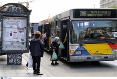 Λεωφορείο του ΟΑΣΘ παρέσυρε και τραυμάτισε ηλικιωμένη