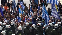 Ένταση στην πορεία διαμαρτυρίας για τη συμφωνία των Πρεσπών