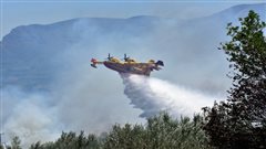 Δασικές φωτιές από πτώσεις κεραυνών στη Χαλκιδική