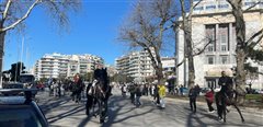 Άλογα βγήκαν στους δρόμους της Θεσσαλονίκης